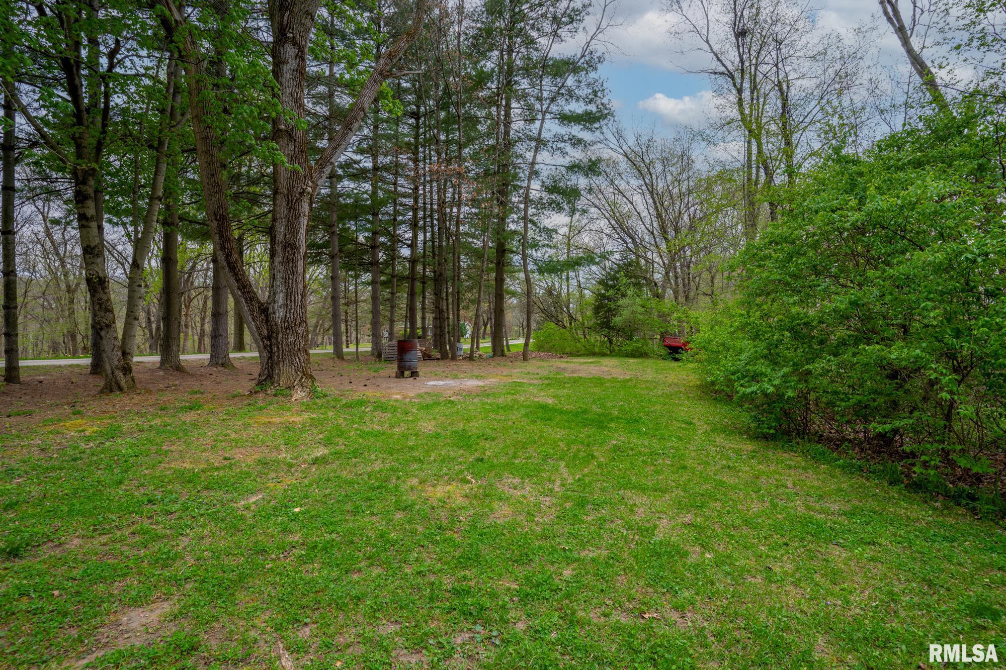 802 Partridge Point Road Metamora, IL 61548 - Photo 33 of 37 Gallery Image 33