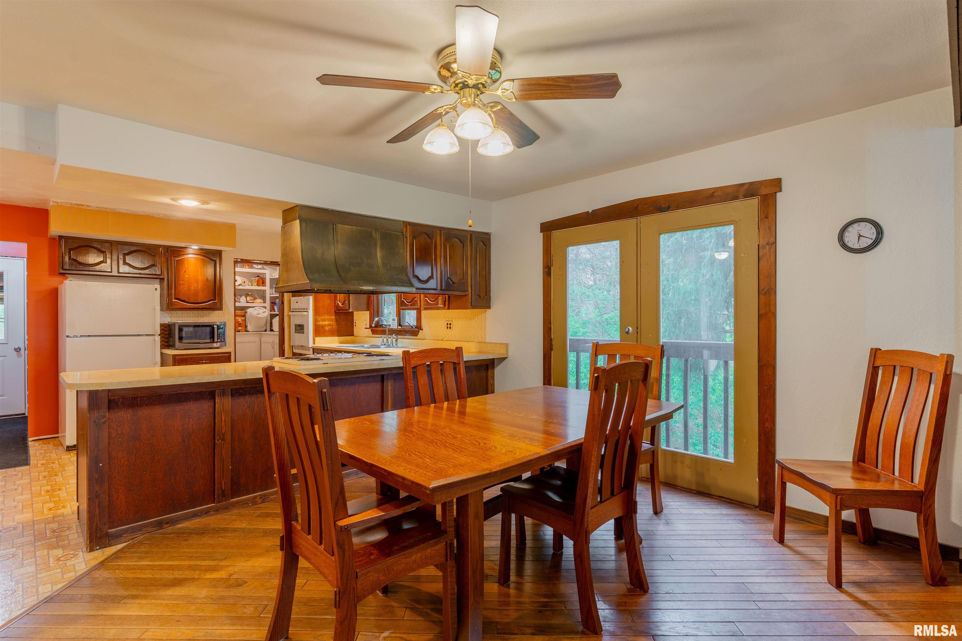 802 Partridge Point Road Metamora, IL 61548 - Photo 10 of 37 Gallery Image 10