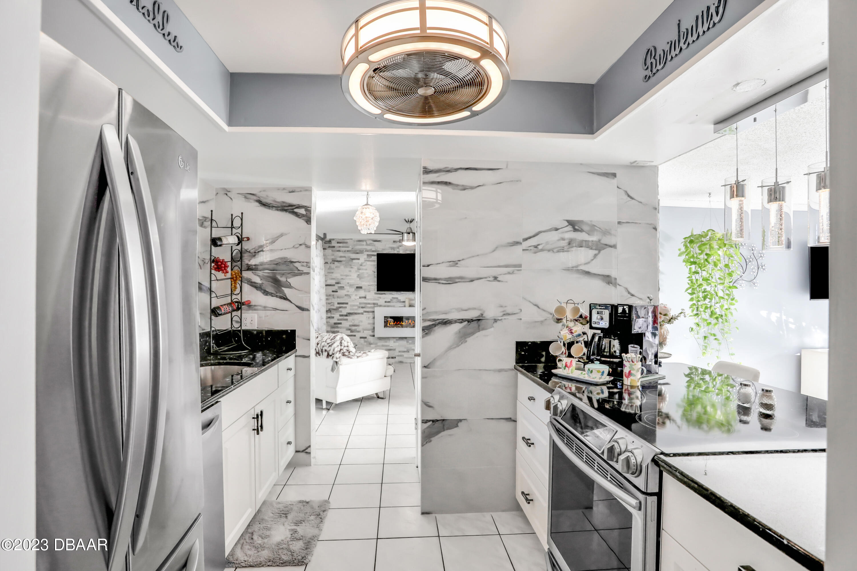 112 Luna Circle Ormond Beach, FL 32174 - Photo 8 of 49 7O0A7245