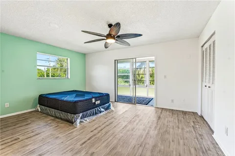 $94,000 | 102 Royal Oak Drive, Unit 203, Vero Beach, FL 32962