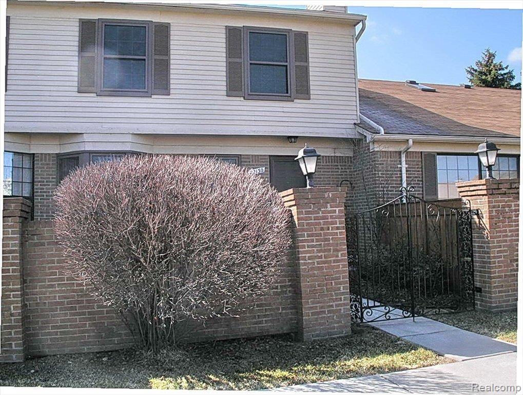 22130 Edgewater, Unit 174 Novi, MI 48375 - Photo 1 of 12 Property Exterior