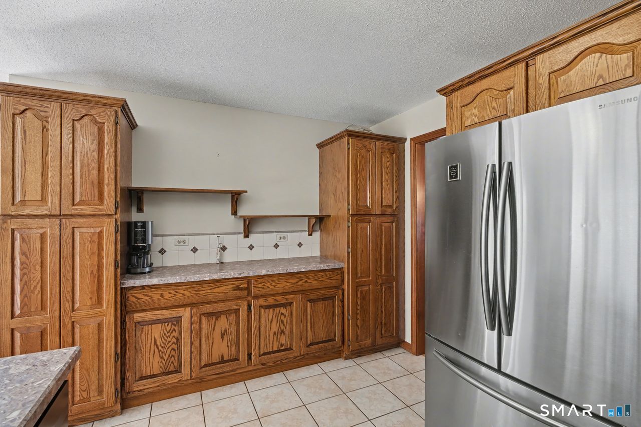 13 Fitzmaurice Circle Windsor, CT 06095 - Photo 14 of 40
