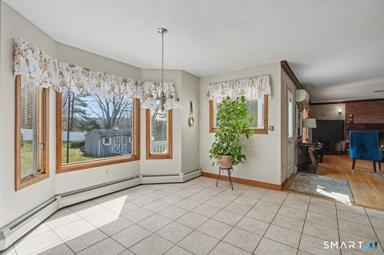 13 Fitzmaurice Circle Windsor, CT 06095 - Photo 20 of 40
