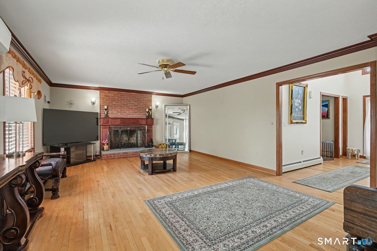 13 Fitzmaurice Circle Windsor, CT 06095 - Photo 22 of 40