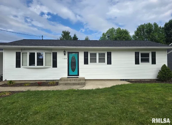 $244,900 | 108 North 3rd Street, Roanoke, IL 61561
