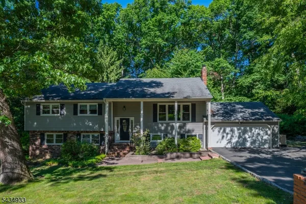 $850,000 | 11 Southview Road, Randolph, NJ 07869