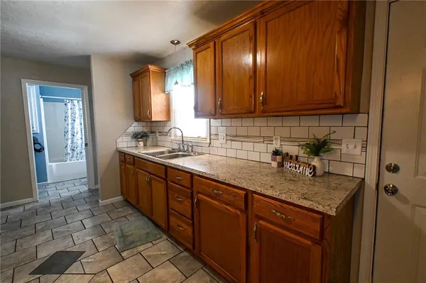 $147,900 | 140 Magoon Street, Osceola, MO 64776