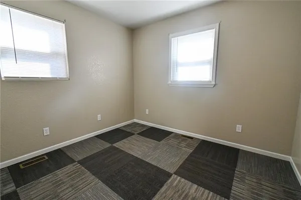 $147,900 | 140 Magoon Street, Osceola, MO 64776