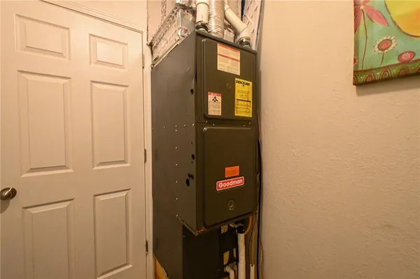 $147,900 | 140 Magoon Street, Osceola, MO 64776