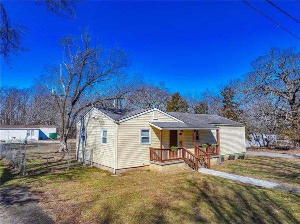 $147,900 | 140 Magoon Street, Osceola, MO 64776