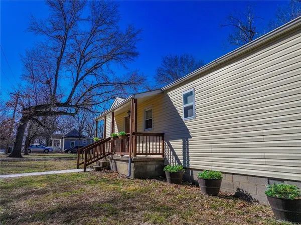 $147,900 | 140 Magoon Street, Osceola, MO 64776