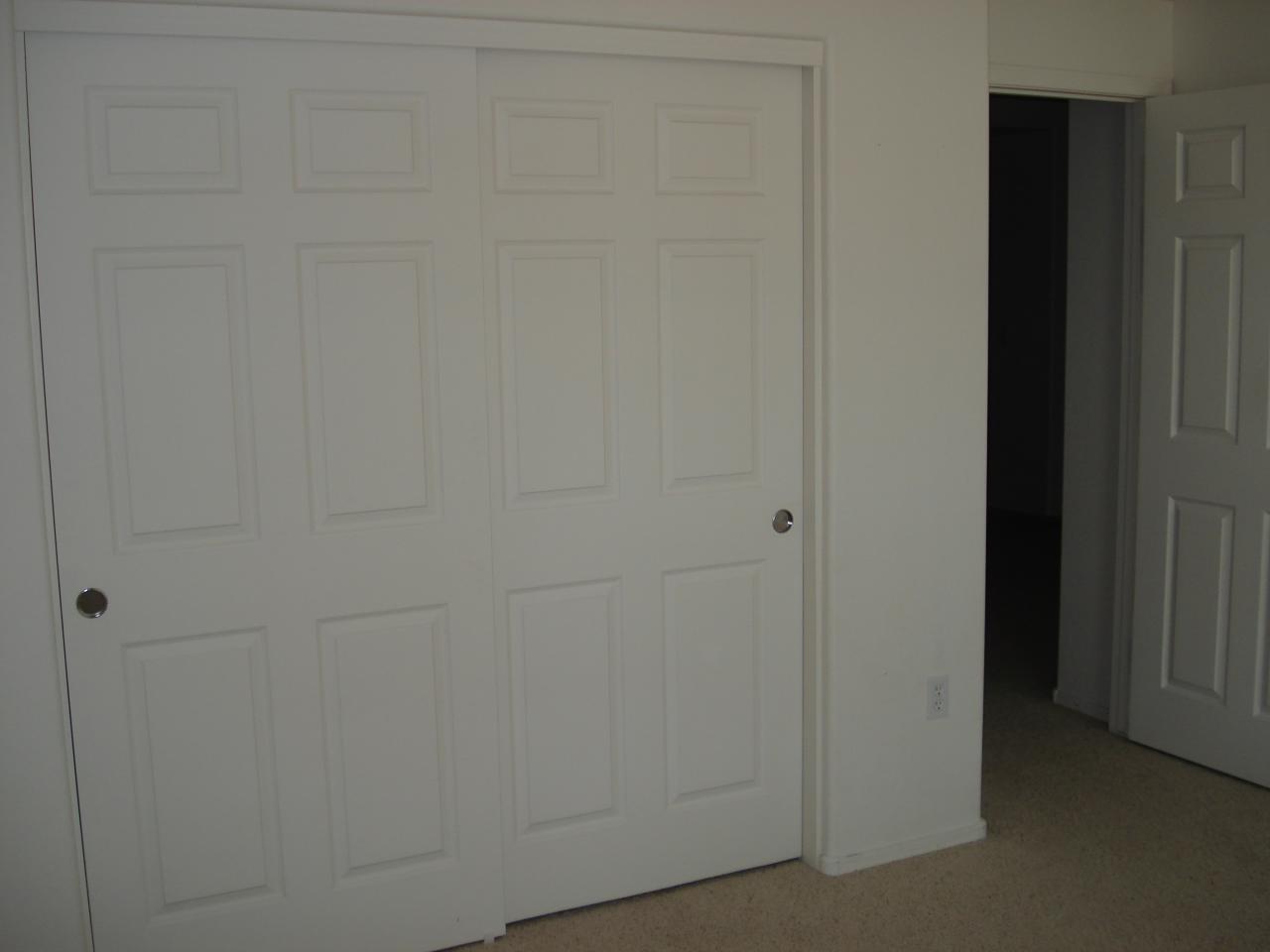 909 East Camelback Road, Unit 1111 Phoenix, AZ 85014 - Photo 6 of 10 Bedroom Closet