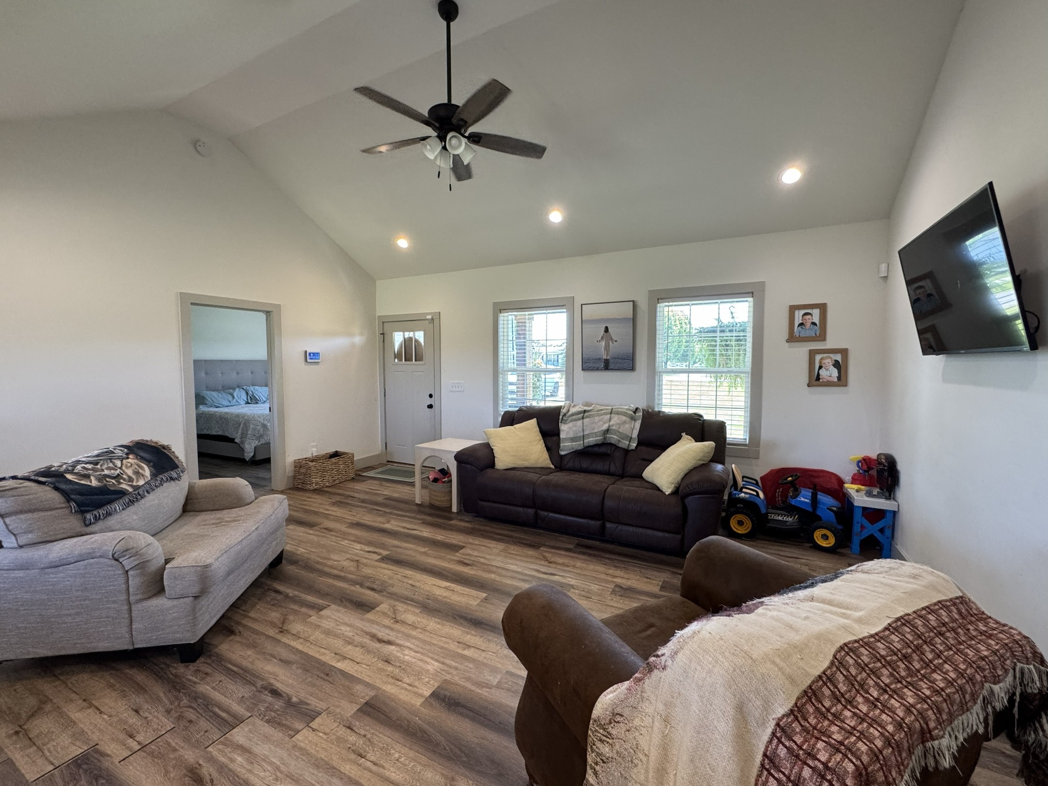 3130 Stokes Chapel Road Elkton, KY 42220 - Photo 3 of 15 Gallery Image 3
