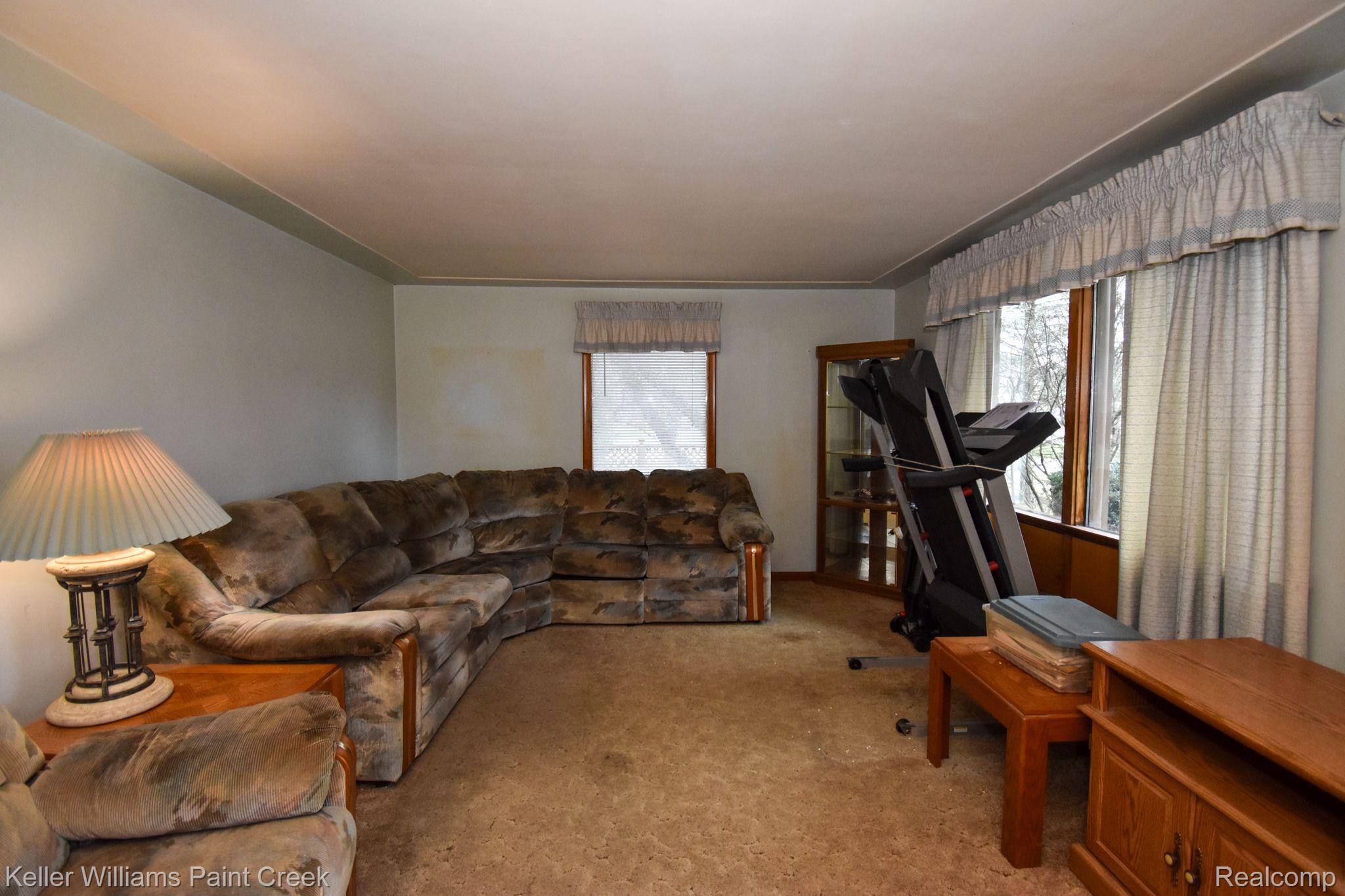 700 Rosehill Road Jackson, MI 49202 - Photo 6 of 29 Gallery Image 6