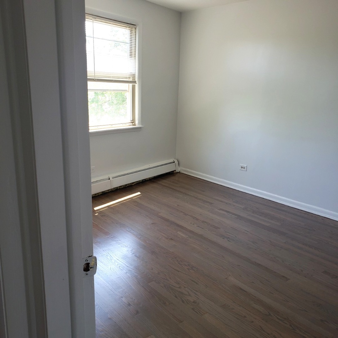 8537 Niles Center Road, Unit 3B Skokie, IL 60077 - Photo 5 of 9