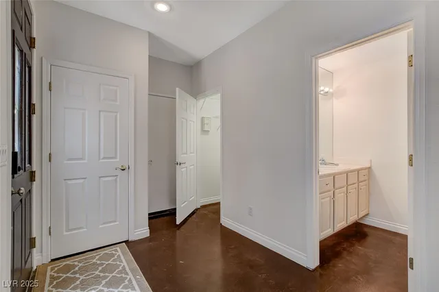 $2,700 | 9420 San Laguna, Unit 104, Las Vegas, NV 89134