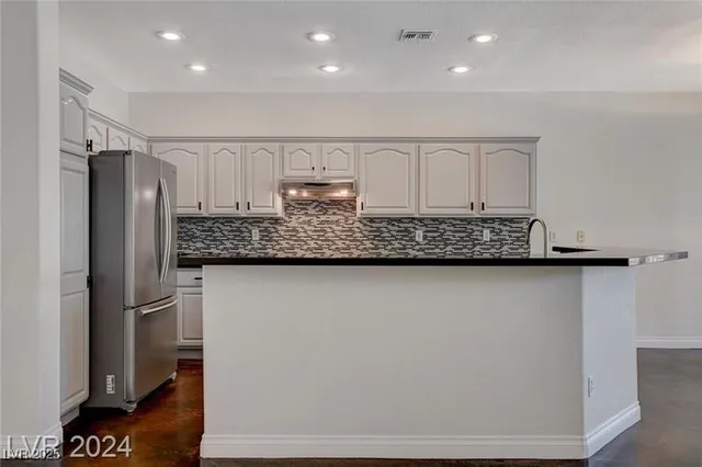 $2,500 | 9420 San Laguna, Unit 104, Las Vegas, NV 89134