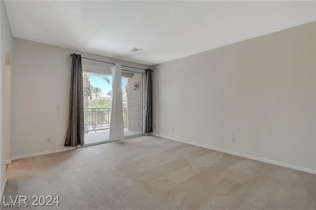 $2,500 | 9420 San Laguna, Unit 104, Las Vegas, NV 89134