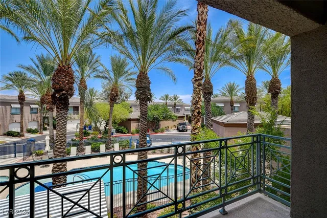 $2,700 | 9420 San Laguna, Unit 104, Las Vegas, NV 89134