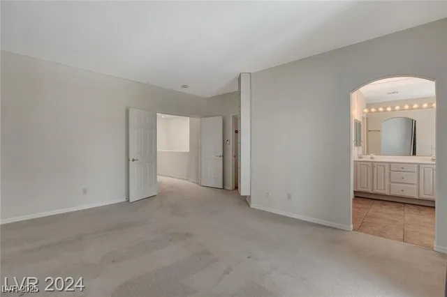 $2,500 | 9420 San Laguna, Unit 104, Las Vegas, NV 89134