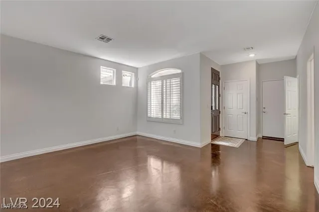 $2,500 | 9420 San Laguna, Unit 104, Las Vegas, NV 89134