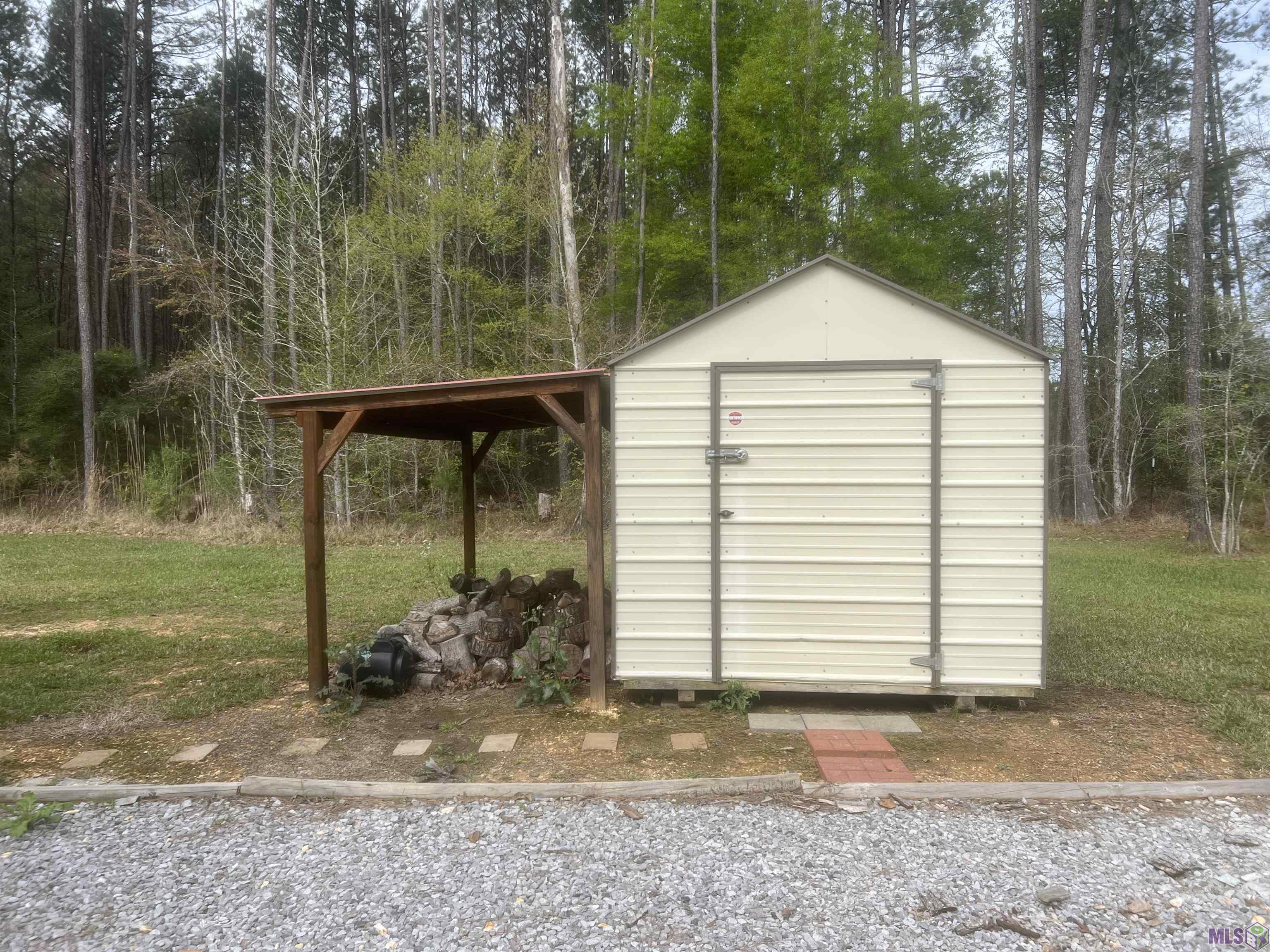 1810 Mc Knight Road Clinton, LA 70722 - Photo 6 of 17 Gallery Image 6