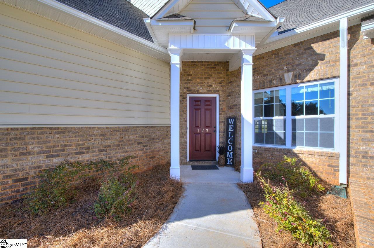 123 Shipyard Circle Anderson, SC 29621 - Photo 2 of 36 Gallery Image 2