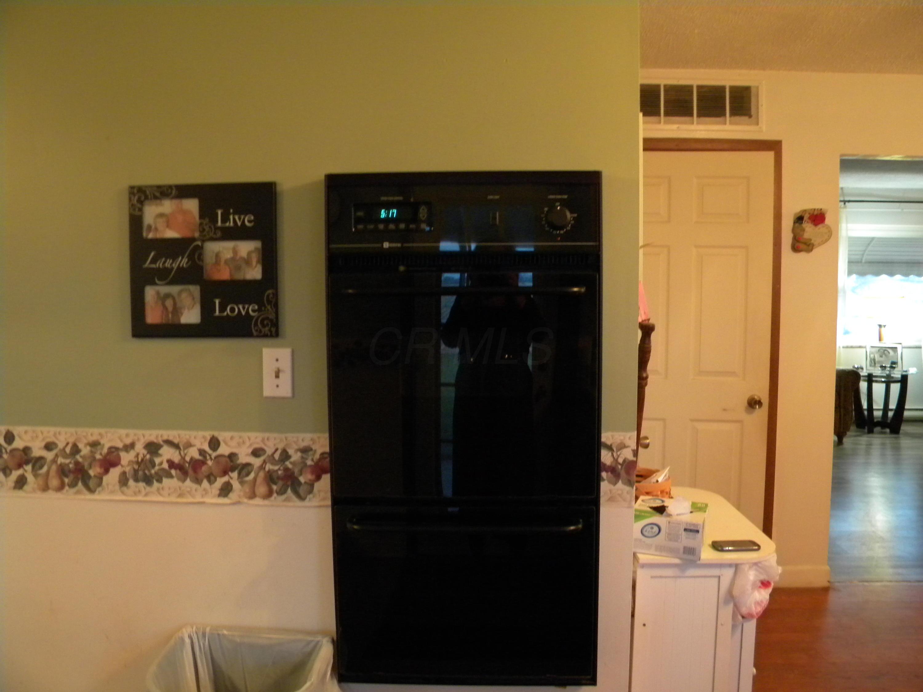 7086 Young Road Orient, OH 43146 - Photo 14 of 36 Gallery Image 14