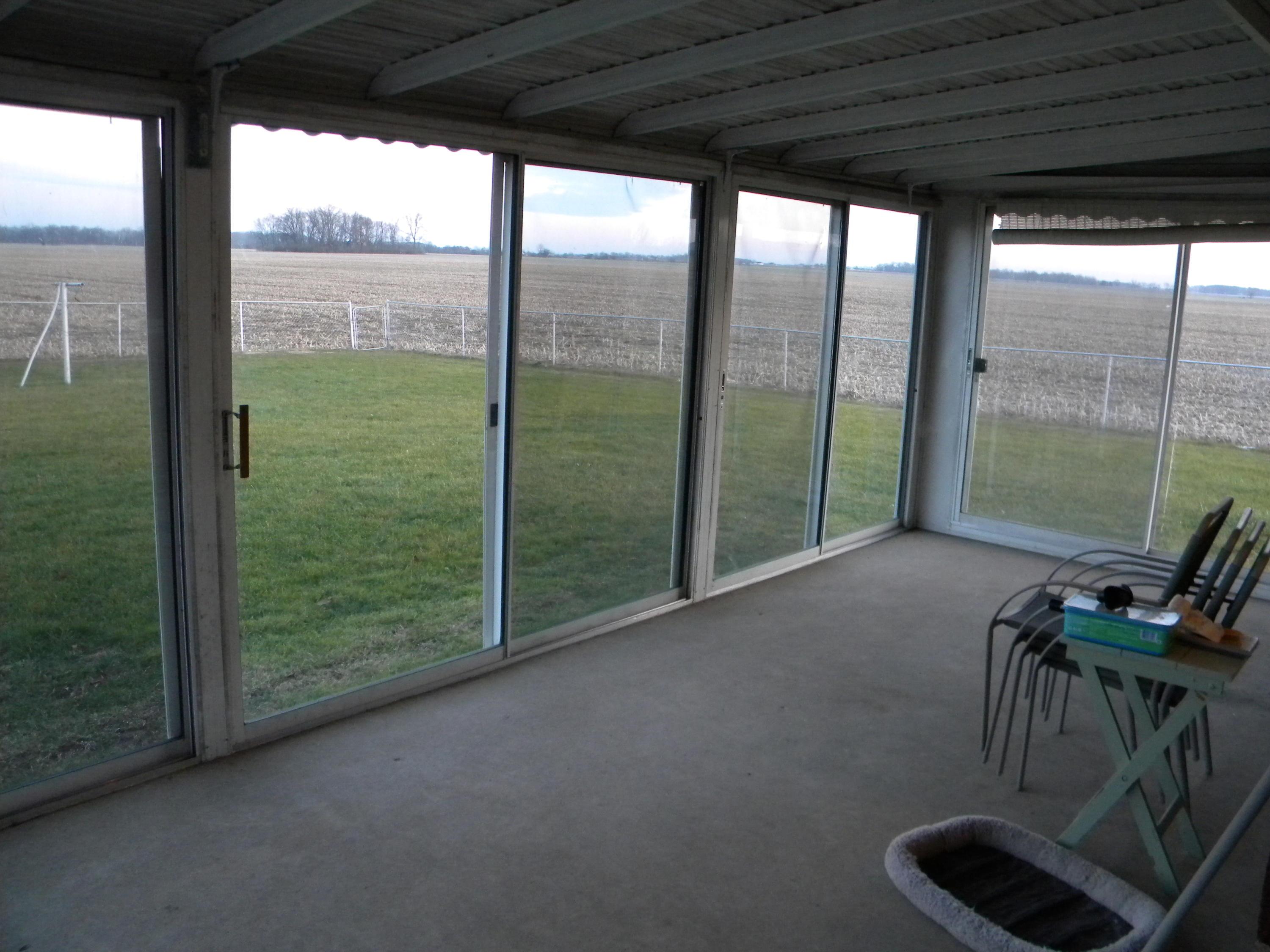 7086 Young Road Orient, OH 43146 - Photo 8 of 36 Gallery Image 8