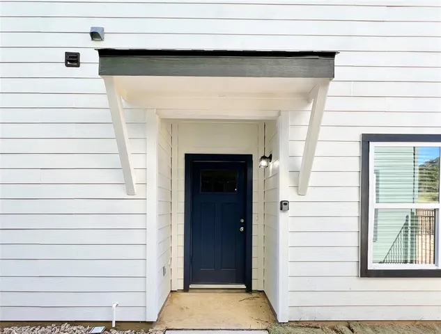 $2,095 | 3501 East Renfro Street, Unit 604, Burleson, TX 76028