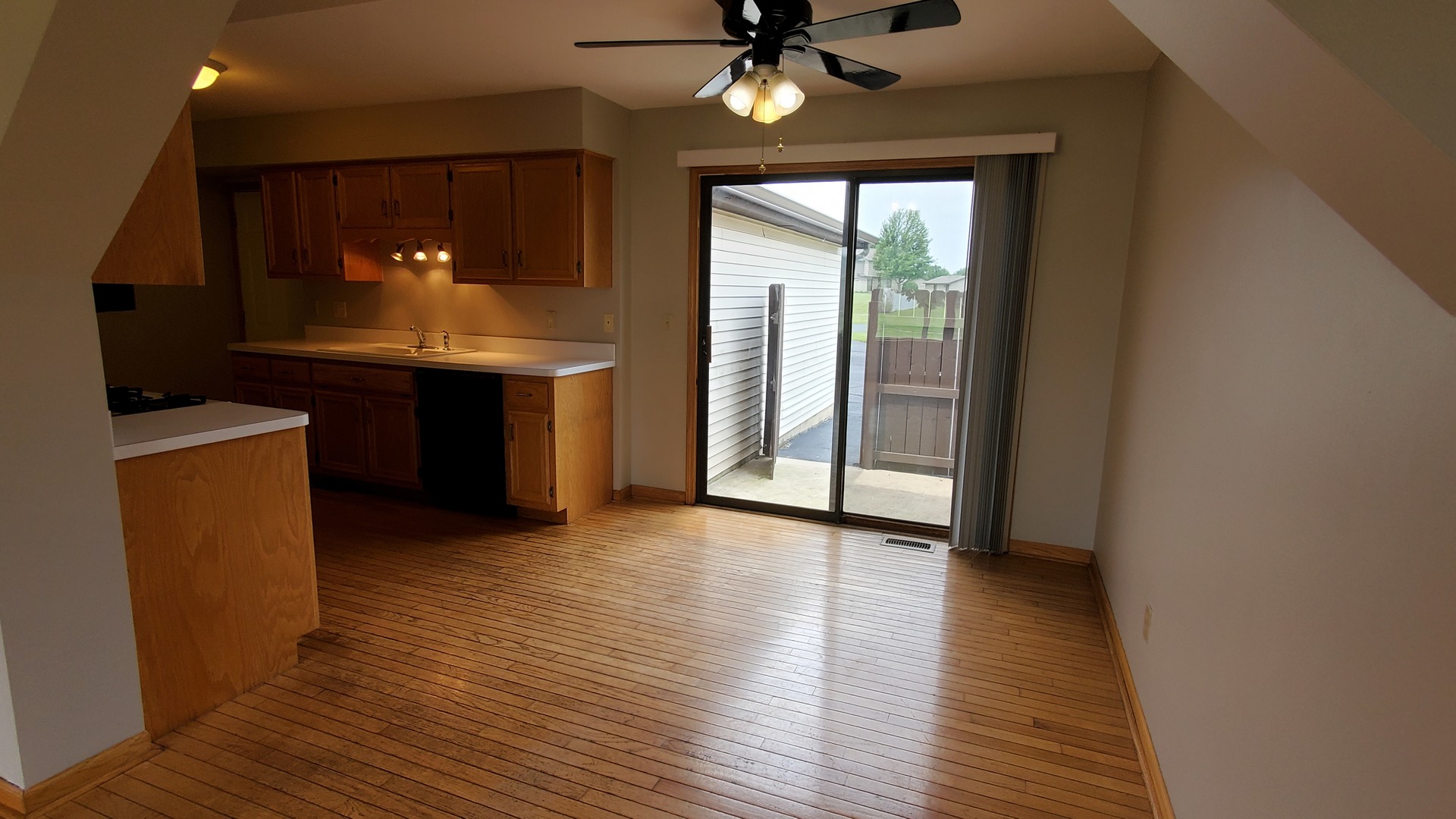 761 Sojourn Road New Lenox, IL 60451 - Photo 4 of 15 Gallery Image 4