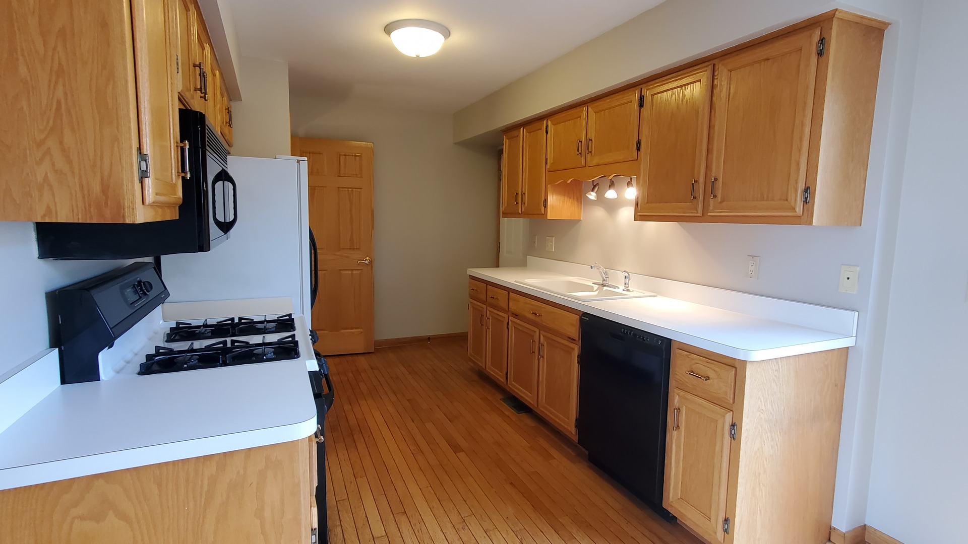 761 Sojourn Road New Lenox, IL 60451 - Photo 5 of 15 Gallery Image 5