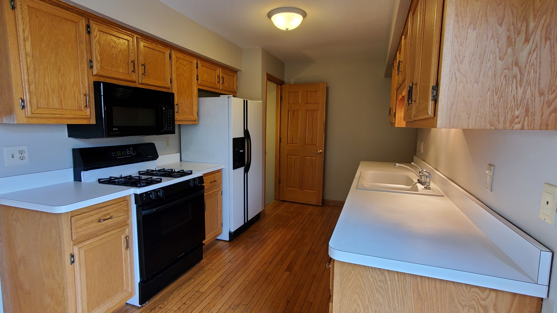 761 Sojourn Road New Lenox, IL 60451 - Photo 6 of 15 Gallery Image 6
