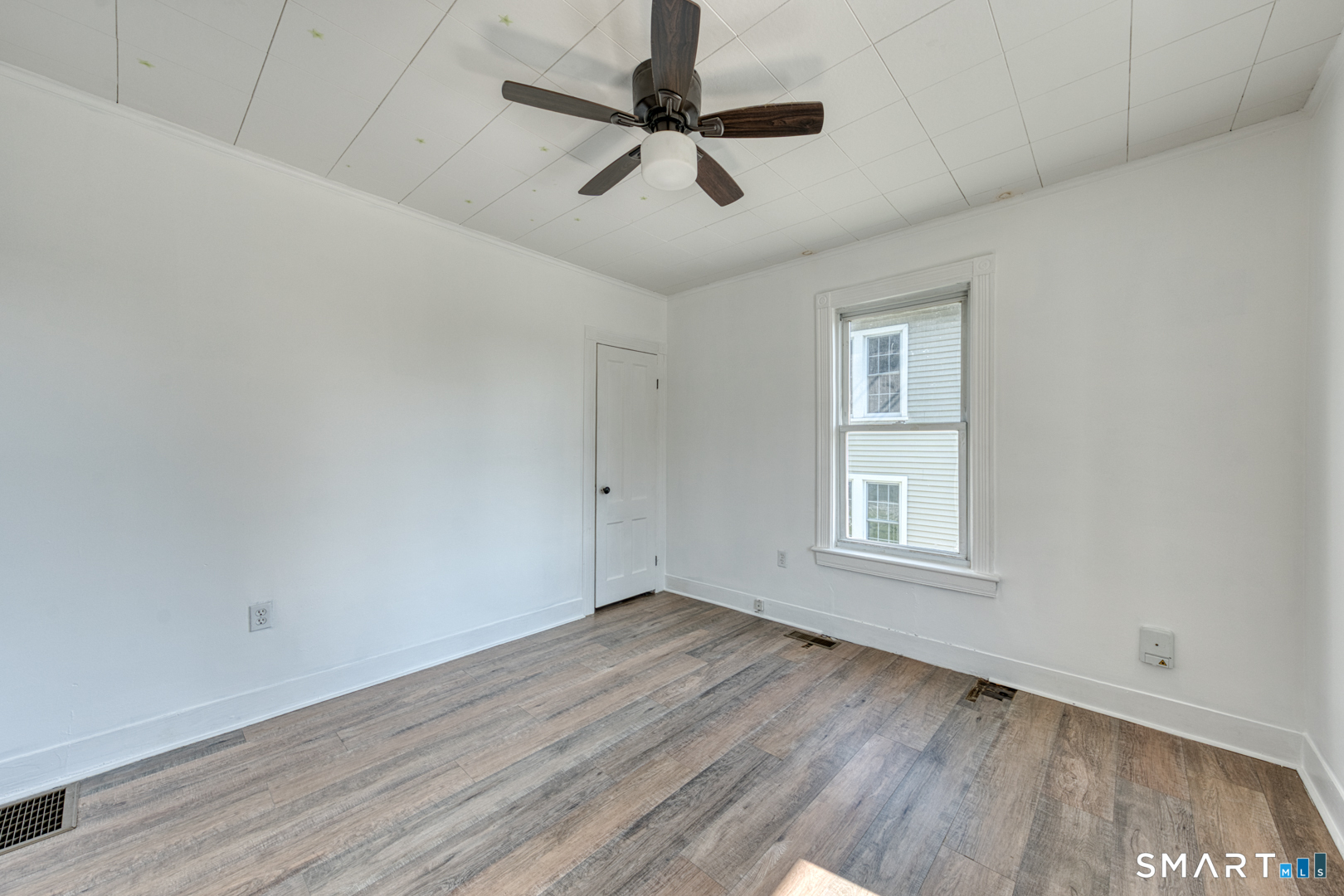 84 Jackson Street Torrington, CT 06790 - Photo 17 of 40