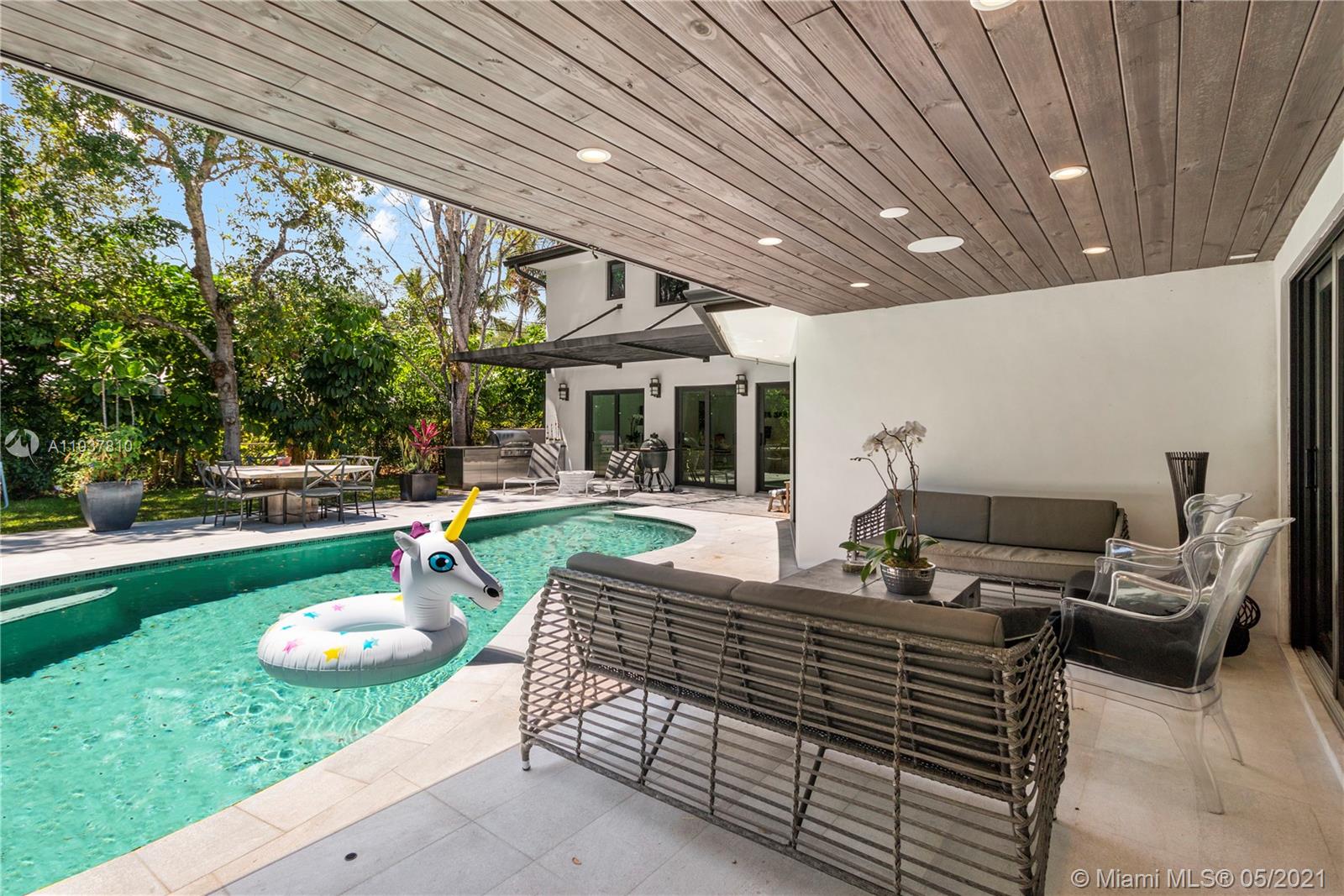 7630 Southwest 52nd Court Miami, FL 33143 - Photo 9 of 20