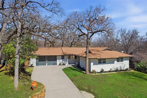 $349,900 | 608 West Redbud Drive, Hurst, TX 76053