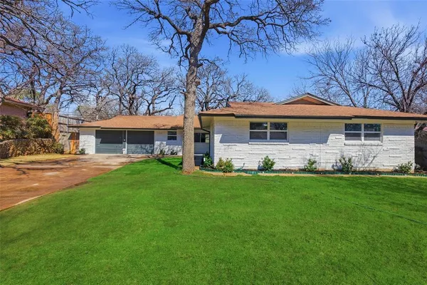 $349,900 | 608 West Redbud Drive, Hurst, TX 76053