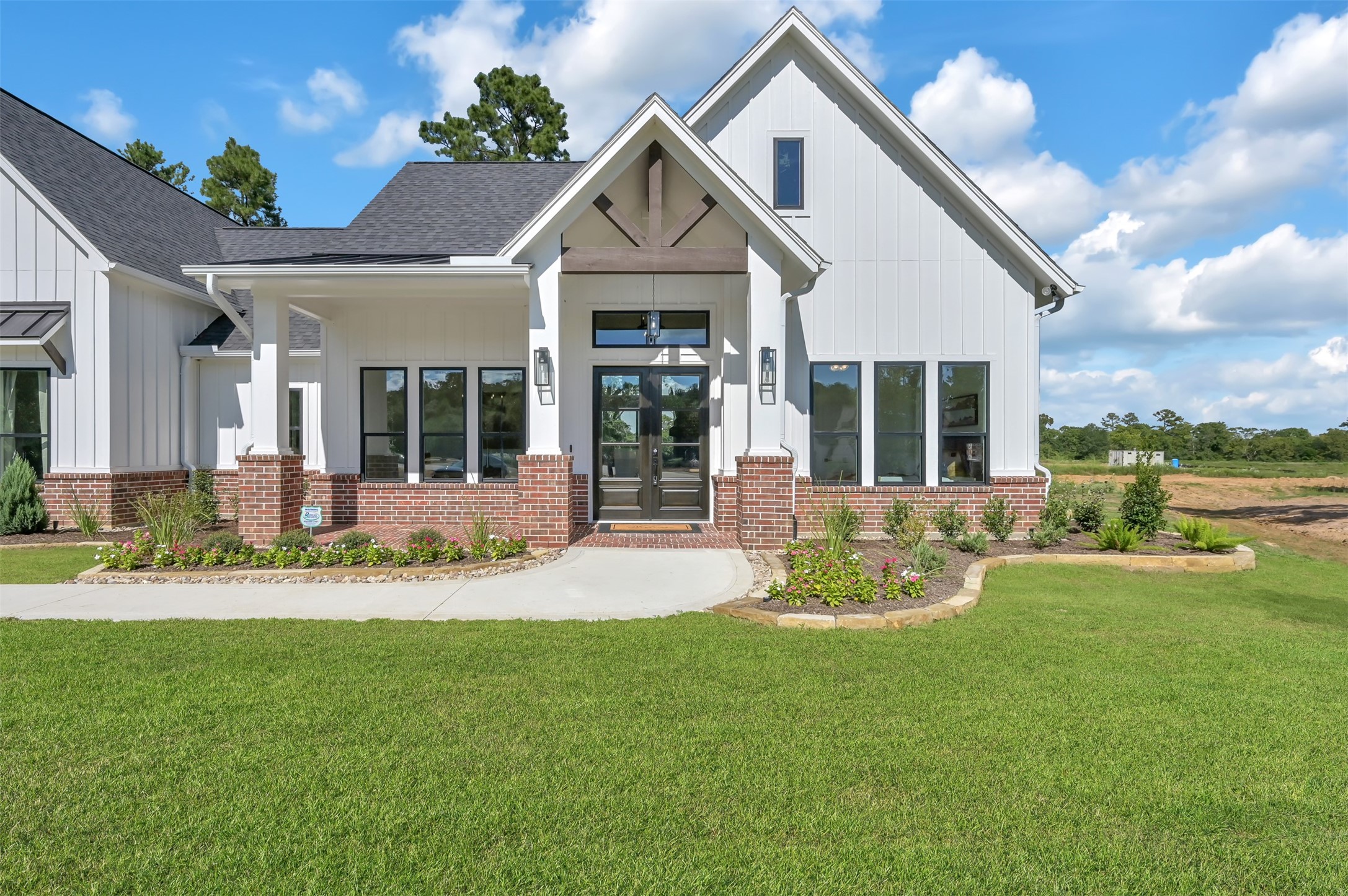 8557 Butler Rnch Court Plantersville, TX 77363 - Photo 2 of 39