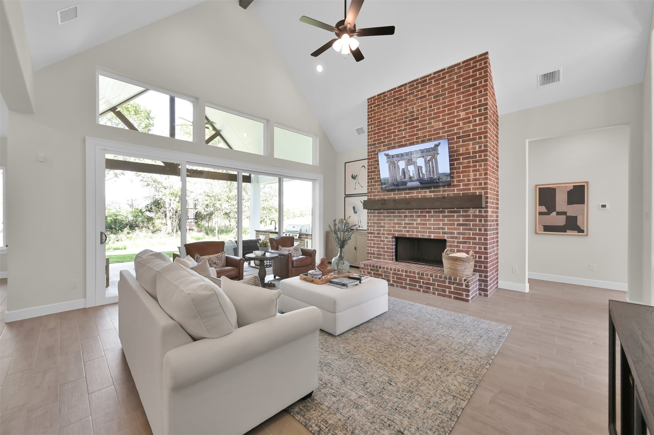 8557 Butler Rnch Court Plantersville, TX 77363 - Photo 9 of 39