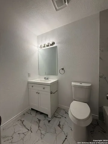 $2,000 | 7026 Settlers Court, San Antonio, TX 78258