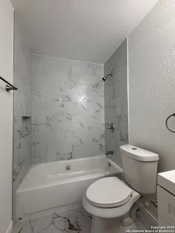 $2,000 | 7026 Settlers Court, San Antonio, TX 78258