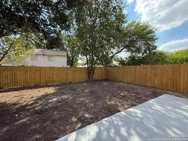 $2,000 | 7026 Settlers Court, San Antonio, TX 78258