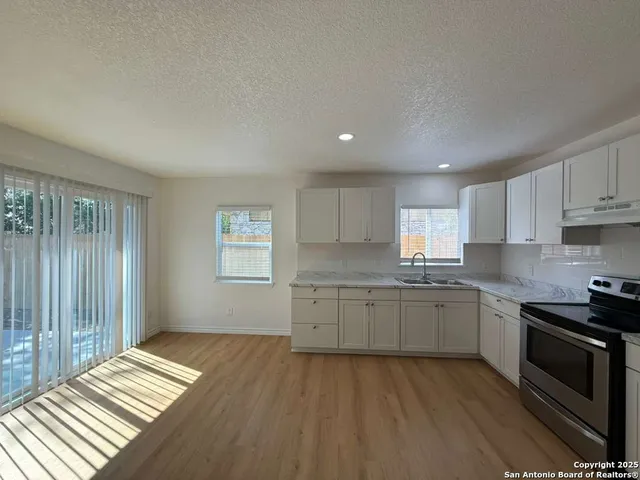 $2,000 | 7026 Settlers Court, San Antonio, TX 78258