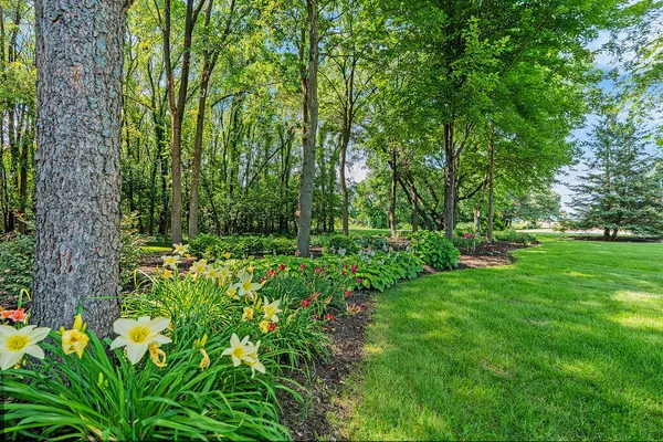 $546,900 | N7079 Pine Lane, Holland, WI 54636