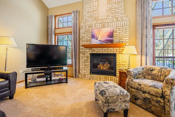 $546,900 | N7079 Pine Lane, Holland, WI 54636