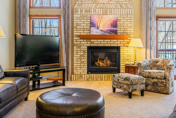 $546,900 | N7079 Pine Lane, Holland, WI 54636