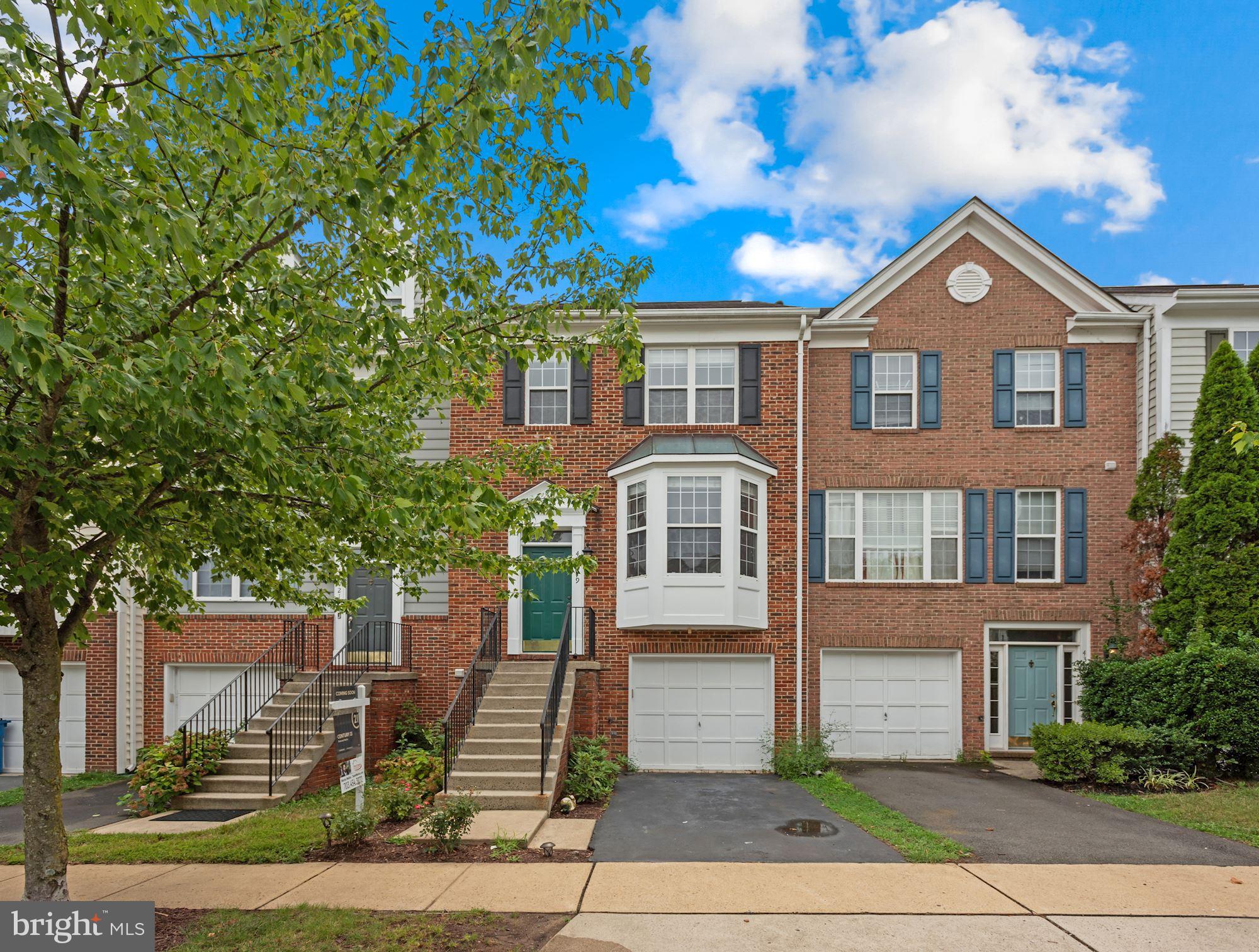 43019 Beachall Street Chantilly, VA 20152 - Photo 1 of 26
