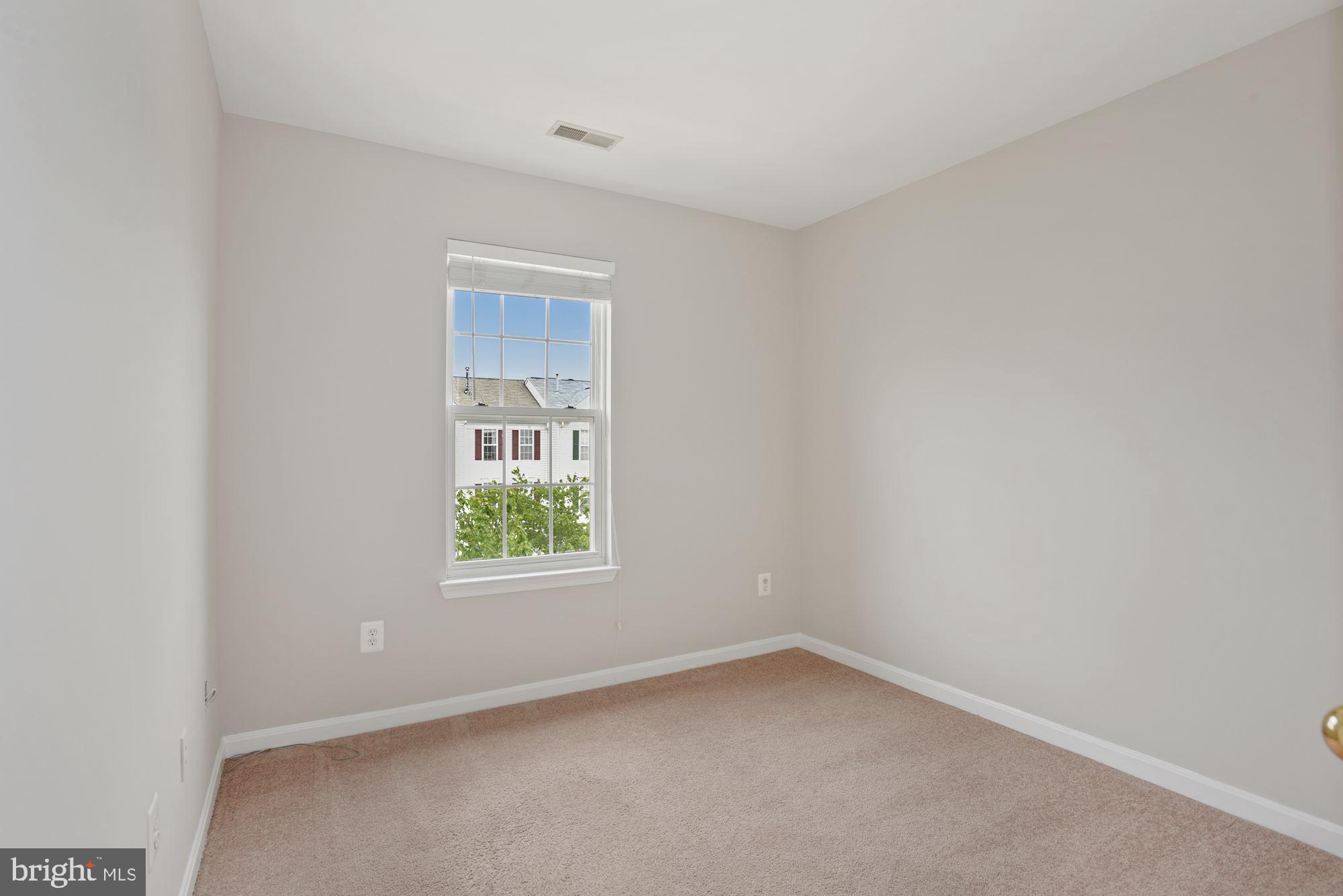 43019 Beachall Street Chantilly, VA 20152 - Photo 16 of 26