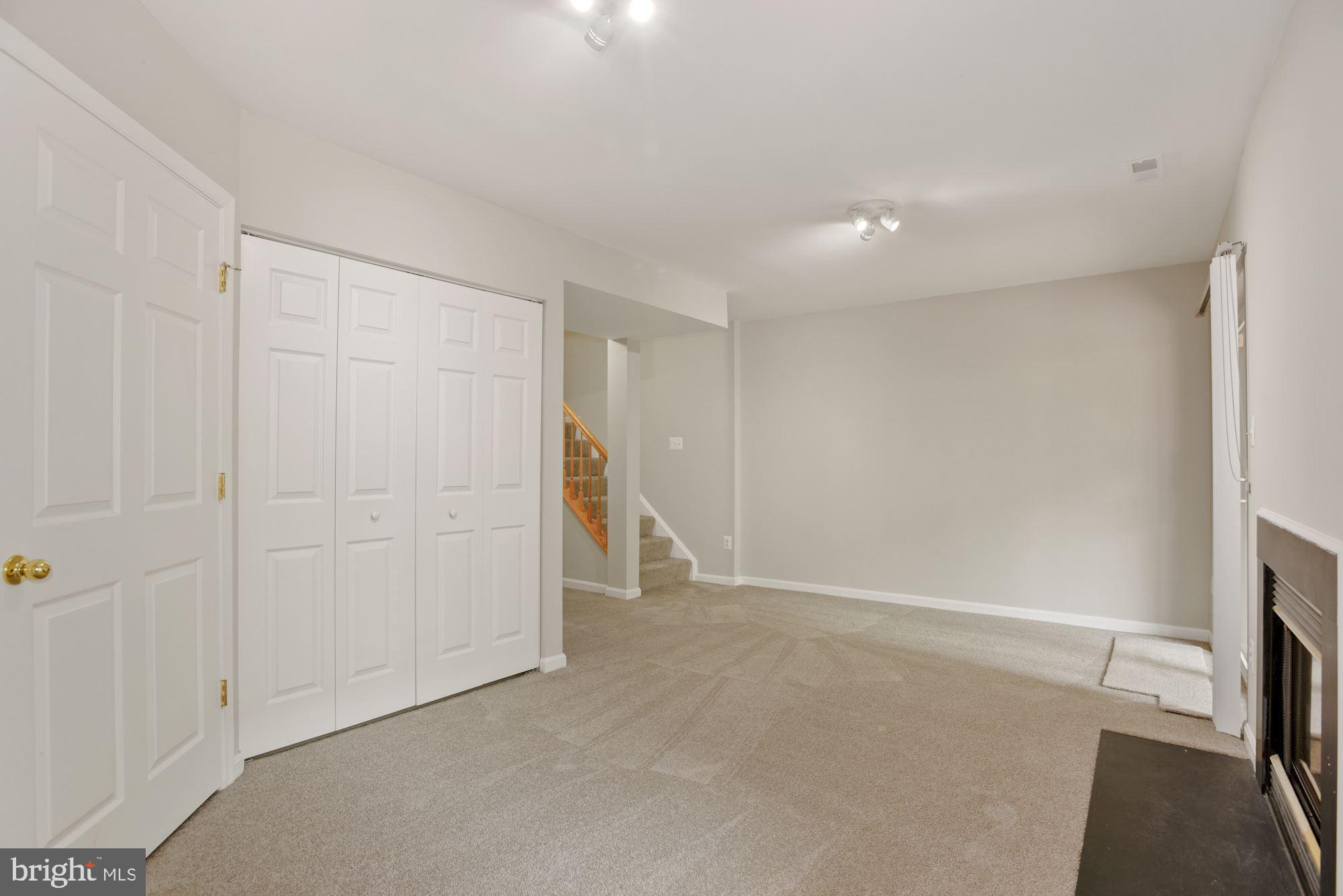 43019 Beachall Street Chantilly, VA 20152 - Photo 21 of 26