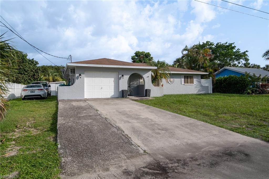 4636 25th Avenue Southwest Naples, FL 34116 - Photo 2 of 34